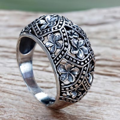 Sterling silver flower ring, 'Frangipani Mystique' - Sterling silver flower ring