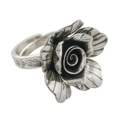 Silver cocktail ring, 'Forever Jasmine' - Hand Made Hill Tribe Silver Cocktail Ring