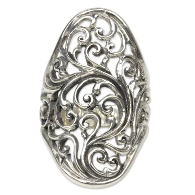 Sterling silver cocktail ring, 'Sukawati Fern' - Hand Crafted Sterling Silver Cocktail Ring from Indonesia