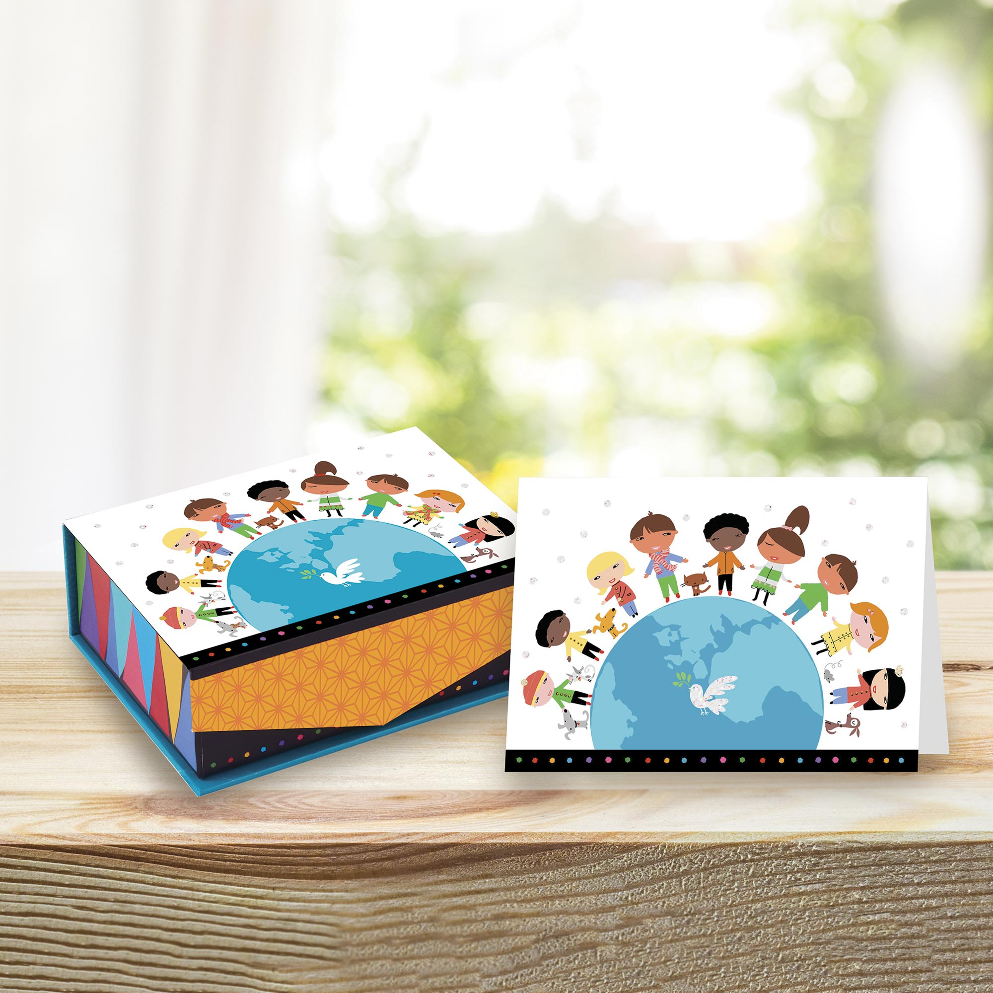 UNICEF Market | UNICEF Keepsake Box With 18 Everyday Notecards - Kids ...