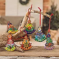 Keramikornamente, „Folk Art Tree“ (6er-Set) - Handbemalter Keramik-Baumschmuck (6er-Set)