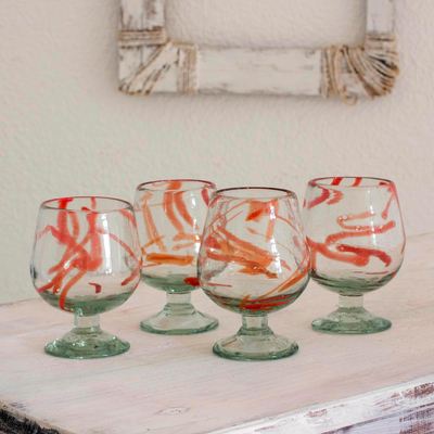 Becher aus mundgeblasenem Glas, (4er-Set) - Mundgeblasene Cocktailkelche aus recyceltem Glas (4er-Set)