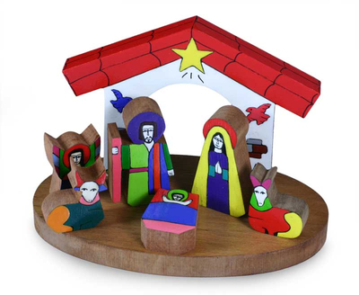 Pinewood nativity scene (Set of 8)