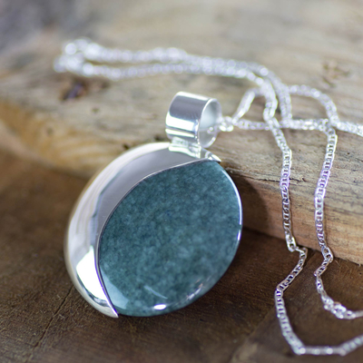 collar con colgante de jade - Collar de jade con colgante de sol y luna en plata esterlina