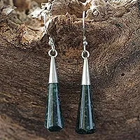 Pendientes colgantes de jade, 'Gota verde facetada' - Pendientes de jade colgantes de plata de ley hechos a mano