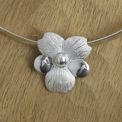 Sterling silver flower choker, 'Solola Bouquet' - Sterling silver flower choker