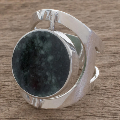 Reversible jade cocktail ring, 'Dual Spirit' - Handmade Modern Reversible Jade Cocktail Ring