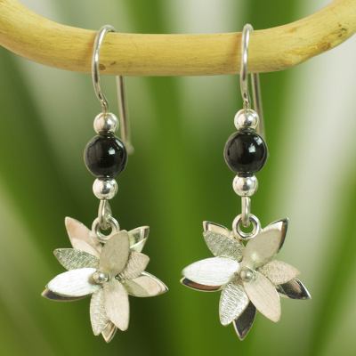 Jade flower earrings, 'Black Blossom' - Guatemala Black Jade Flower Earrings