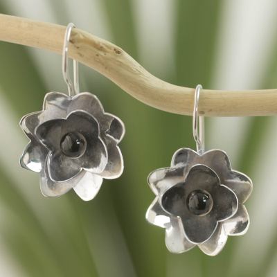 Jade flower earrings, 'Night Lily' - Guatemala Black Jade Flower Earrings