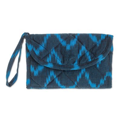 Cotton wristlet bag, 'Midnight Blue Zigzag' - Multi Pocket Hand Woven Padded Cotton Wristlet Purse