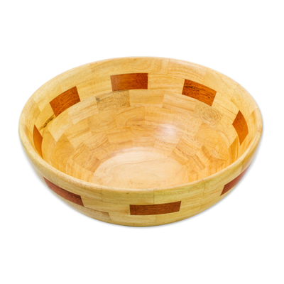 Cuenco de madera de caoba, 'Segments' - Cuenco de madera de caoba y palo blanco elaborado a mano