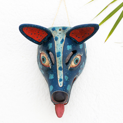 Máscara de madera - Mascarilla de Coyote Artesanal Guatemalteco en Madera Tallada y Pintada a Mano