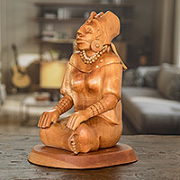 Escultura en madera, 'Mujer noble maya' - Escultura en madera maya estilo Jaina de una mujer de Guatemala