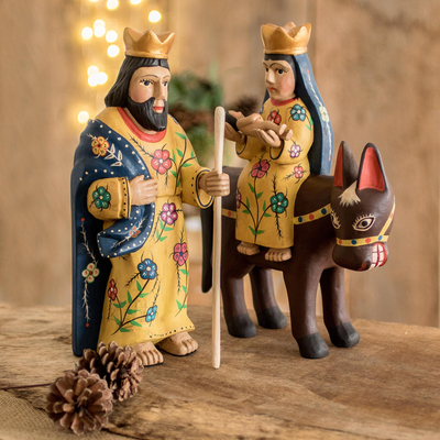 Pinewood sculptures, 'The Road to Egypt' (2 pieces) - 2 Hand Carved Wood Sculptures of the Holy Family