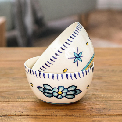 Keramikschalen, 'Bermuda Star' (Paar) - Kunsthandwerklich gefertigte Keramikschalen mit Blumenmotiv (Paar)
