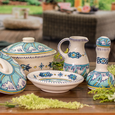 Keramischer Krug, „Quehueche“. - Handwerklich hergestellter türkisfarbener Keramikkrug mit 21 Unzen Fassungsvermögen