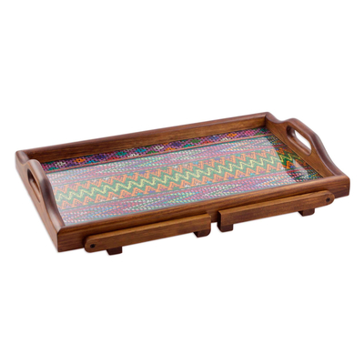 Klappbares Betttablett aus Holz - Klappbares Betttablett aus guatemaltekischem Holz mit handgewebtem Einsatz