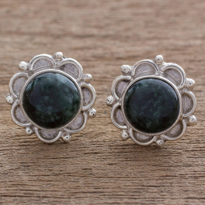Jade-Knopfohrringe - Blumenknopf-Ohrringe aus Sterlingsilber mit dunkelgrüner Jade