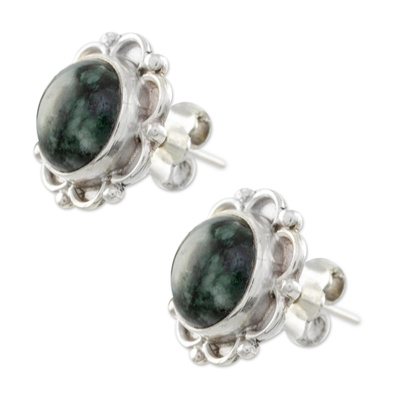 Jade-Knopfohrringe - Blumenknopf-Ohrringe aus Sterlingsilber mit dunkelgrüner Jade