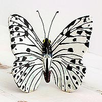 Keramikskulptur „Waldnymphe Schmetterling“ – Handgefertigte Keramik-Waldnymphe-Schmetterlingsskulptur