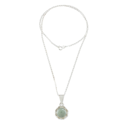 collar con colgante de jade - Collar con colgante de jade y plata esterlina de Guatemala