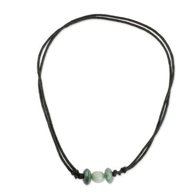 Halskette mit Jade-Anhänger - Unisex-Halskette mit dreifarbigem Jade-Anhänger aus Guatemala
