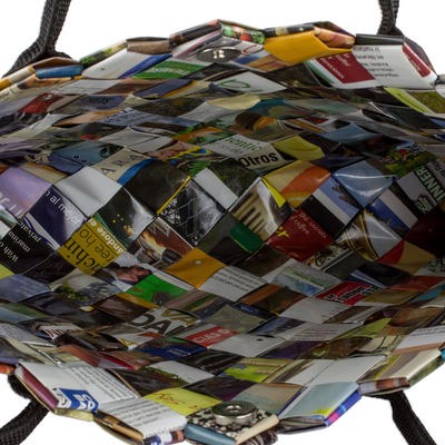 Bolso bandolera artesanal de papel de revista reciclado - Bolso bandolera artesanal de papel de revista reciclado multicolor
