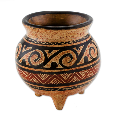 Vasija decorativa de cerámica - Vasija decorativa hecha a mano de cerámica chorotega en tonos tierra