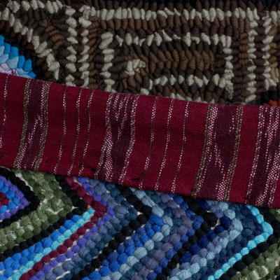 Wandteppich aus recycelter Baumwollmischung - Wandteppich aus Baumwollmischung mit Blumenmotiv aus Guatemala