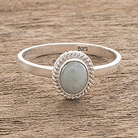 Jade solitaire ring, 'Oval Beauty'