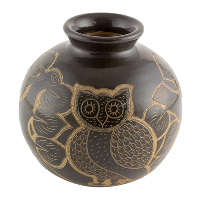 Handcrafted Ceramic Decorative Vase from Nicaragua