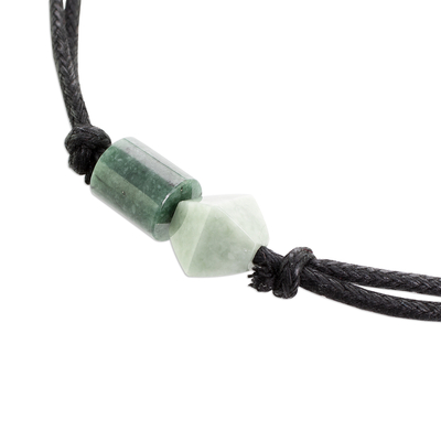 collar con colgante de jade - Colgante de Jade Verde Bicolor sobre Collar de Cordón de Algodón Negro
