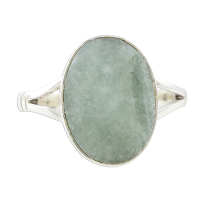 Jade cocktail ring, 'Facet Fixation' - Handcrafted Faceted Jade Oval Sterling Silver Cocktail Ring