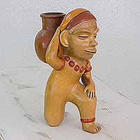 Escultura de cerámica, 'Labores cotidianos' - Escultura de cerámica de estilo mesoamericano de Nicaragua