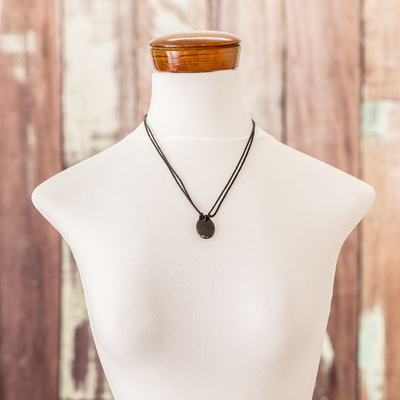 Halskette mit Jade-Anhänger - Schwarze Jade-Anhänger-Halskette mit Baumwollkordel