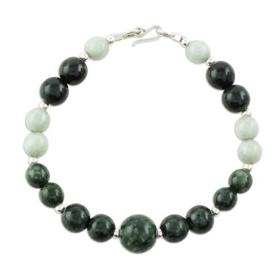 Jade beaded bracelet, 'Green Orbs' - Green-Hued Jade Beaded Bracelet from Guatemala