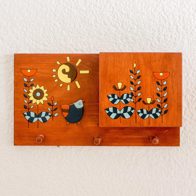 Brief- und Schlüsselhalter aus Holz - Brief- und Schlüsselhalter aus Kiefernholz mit grünem Vogel und gelben Blumen