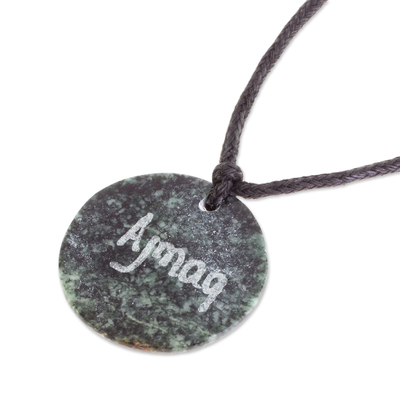 collar con colgante de jade - Collar con colgante de Jade de Figura Maya Ajmaq de Guatemala