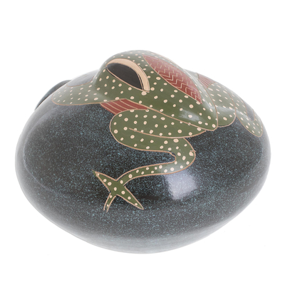 Jarrón decorativo de cerámica - Jarrón decorativo de cerámica con forma de rana hecho a mano de Nicaragua
