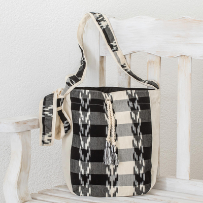 Cotton bucket bag, Black and Ivory