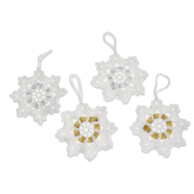 Handgehäkelte Schneeflocken-Ornamente aus Guatemala (4er-Set)
