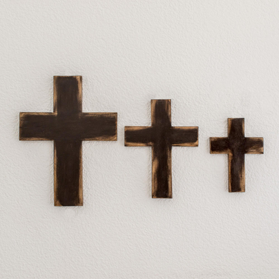 Cruces de pared de madera, (juego de 3) - Cruces de pared de madera marrón de Guatemala (juego de 3)