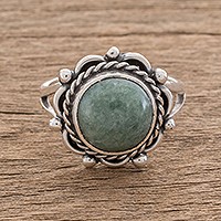 Anillo de cóctel de jade, 'Amanecer en Antigua' - Anillo de cóctel de jade natural elaborado en Guatemala