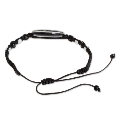 Glass beaded macrame pendant bracelet, 'Elegant Intricacy' - Black and White Glass Beaded Macrame Pendant Bracelet