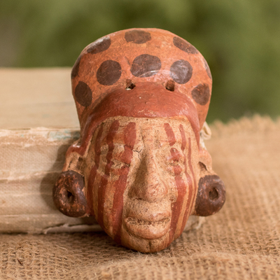 Pequeña máscara de cerámica, 'Old Jaguar' - Máscara de cerámica maya con temática de jaguar de El Salvador