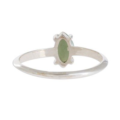 Jade-Solitärring - Ring aus Sterlingsilber mit hellgrüner guatemaltekischer Jade