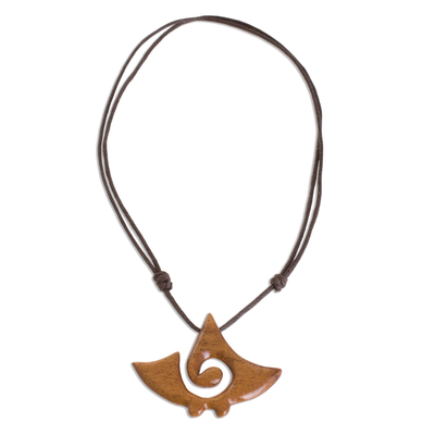 Halskette mit Holzanhänger - Halskette mit Wirbelmuster-Anhänger aus Quina-Holz aus Costa Rica