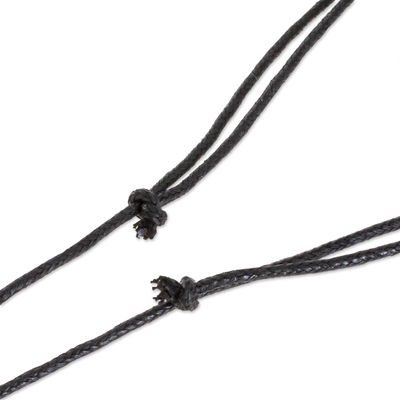 Jade-Anhänger-Halskette, 'Toj' - Jade-Hai-Anhänger-Halskette aus Guatemala