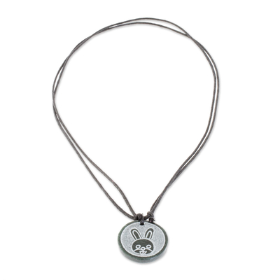 Jade-Anhänger-Halskette, 'Q'anil' - Jade-Kaninchen-Anhänger-Halskette aus Guatemala