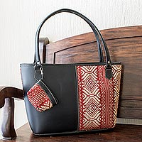 Handwoven cotton and faux leather shoulder bag, Feminine Subtlety in Red